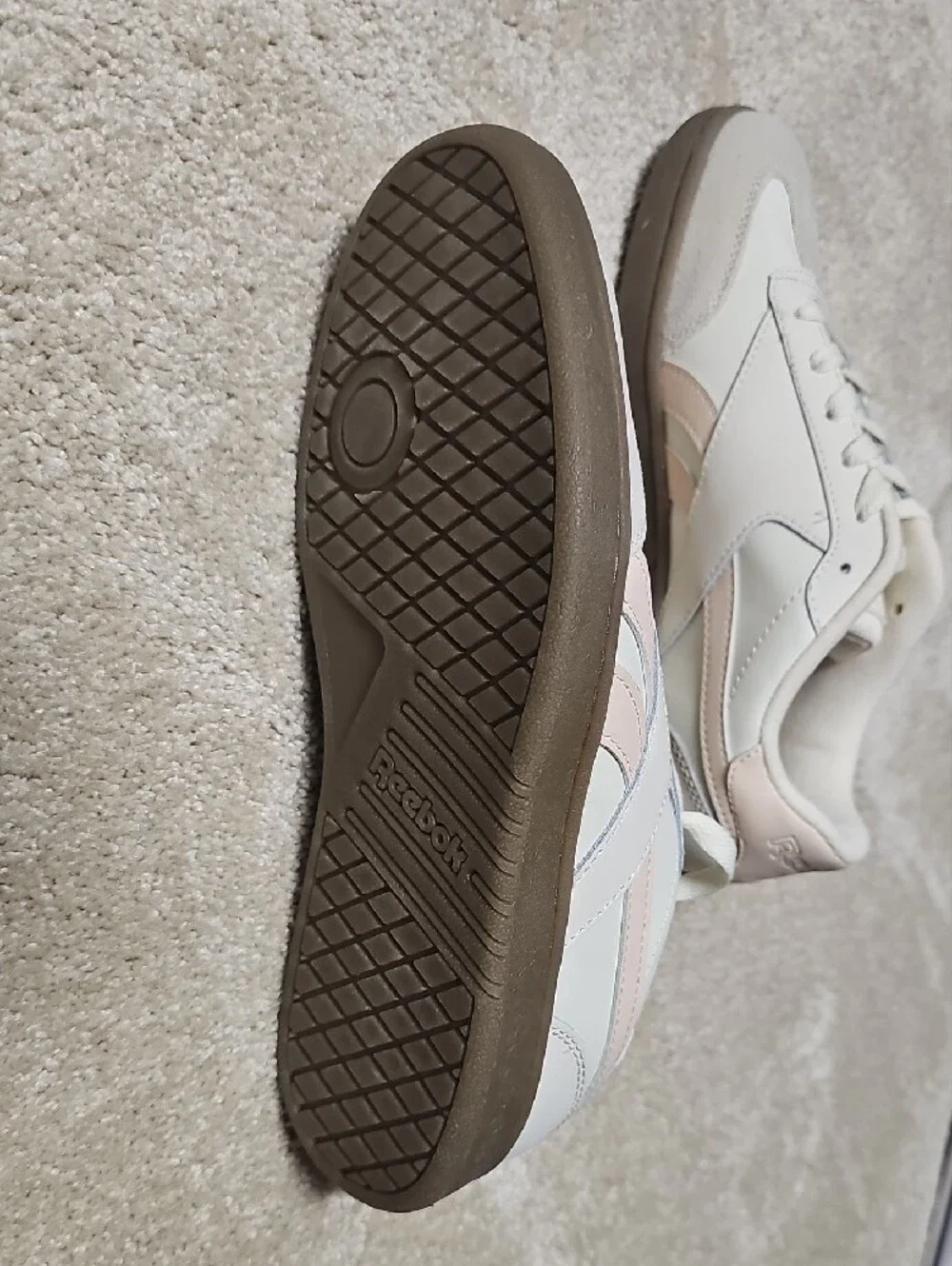 New- Reebok Women's Low-Top Sneakers - Cream & Light Pink